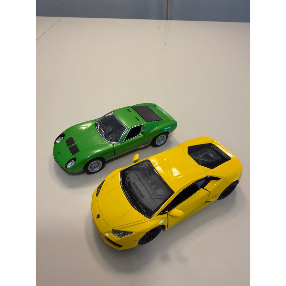 Kinsmart Lamborghini Diecast Set 1971 Miura P400 SV & Huracan LP 610-4